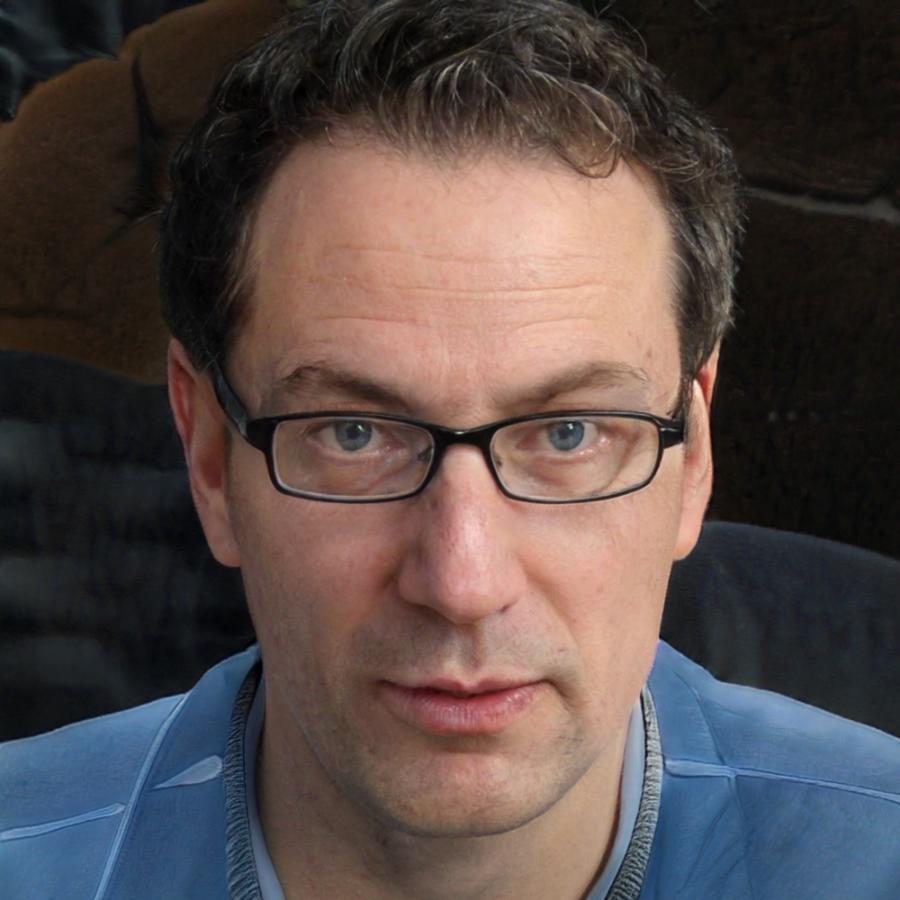 Director Miguel Torres
